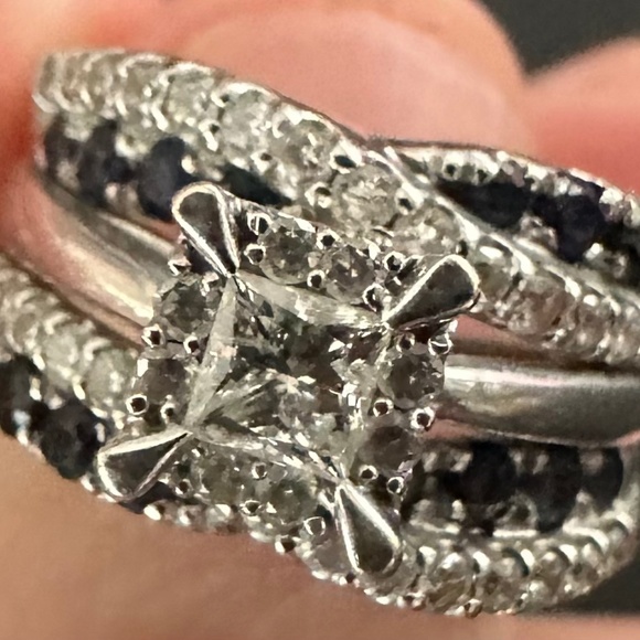 14k white gold wedding ring set with princess cut diamond and back sapphire band